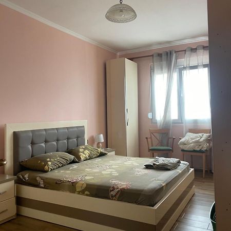 Beautiful Sea View Apartment Durres Bagian luar foto